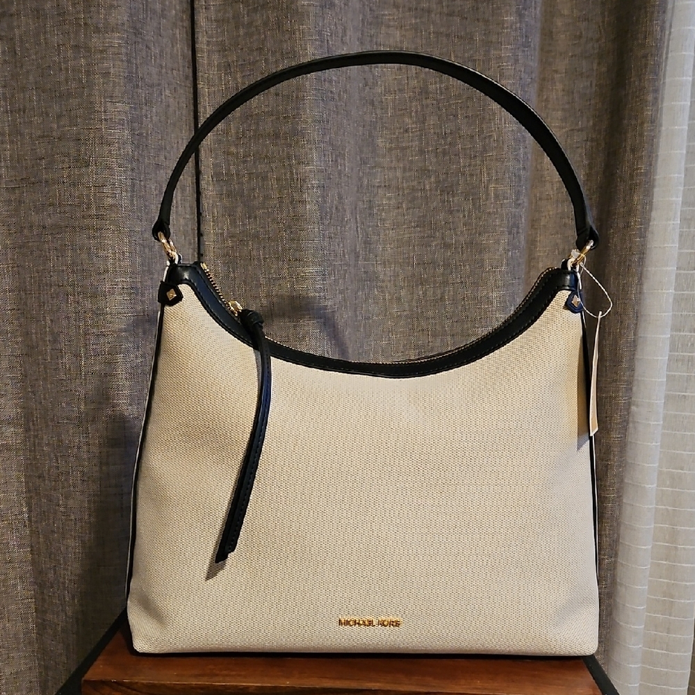 Michael Kors Maeve Hobo Bag